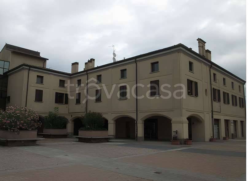 negozio in vendita a Somaglia