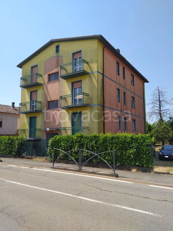 casa indipendente in vendita a Somaglia in zona San Martino Pizzolano