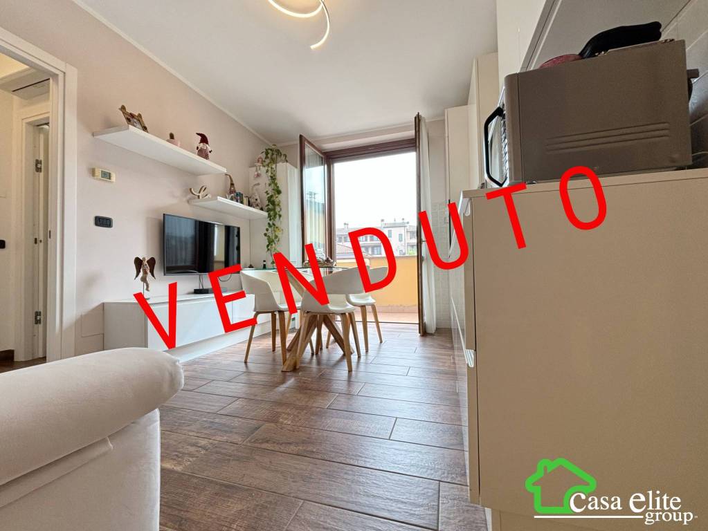 appartamento in vendita a Tavazzano con Villavesco in zona Tavazzano