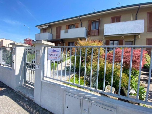 casa indipendente in vendita a Tavazzano con Villavesco in zona Tavazzano