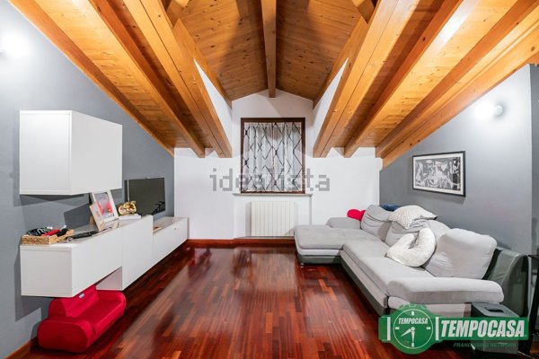 appartamento in vendita a Tavazzano con Villavesco