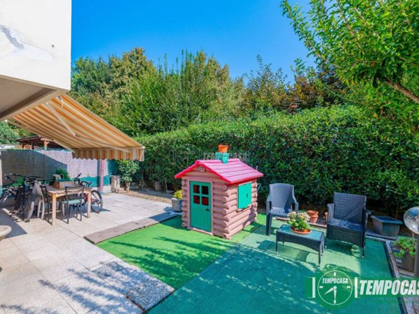 casa indipendente in vendita a Tavazzano con Villavesco in zona Modignano