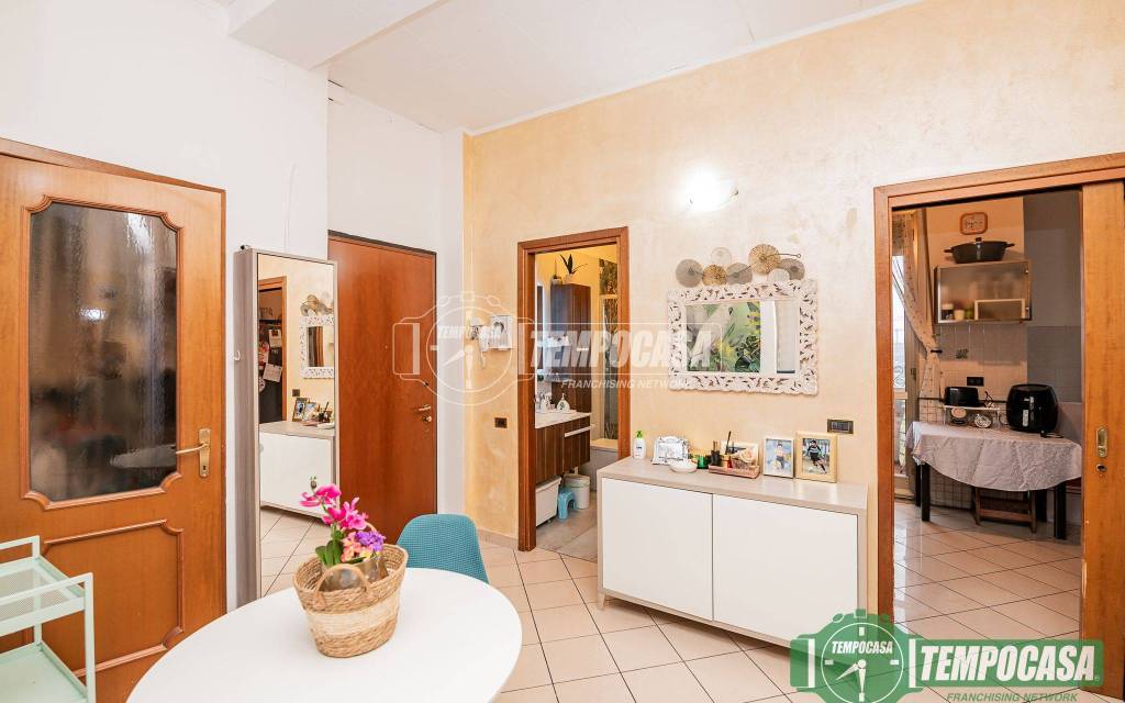 appartamento in vendita a Tavazzano con Villavesco in zona Tavazzano