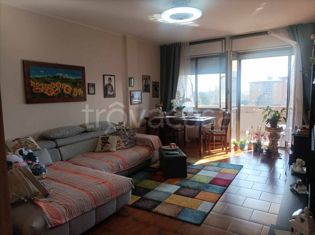 appartamento in vendita a Tavazzano con Villavesco in zona Tavazzano