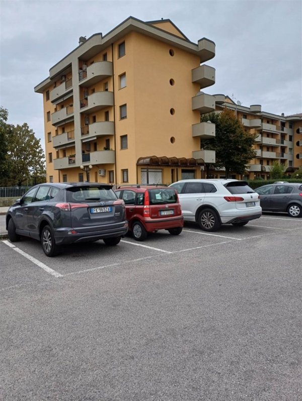 appartamento in vendita a Tavazzano con Villavesco