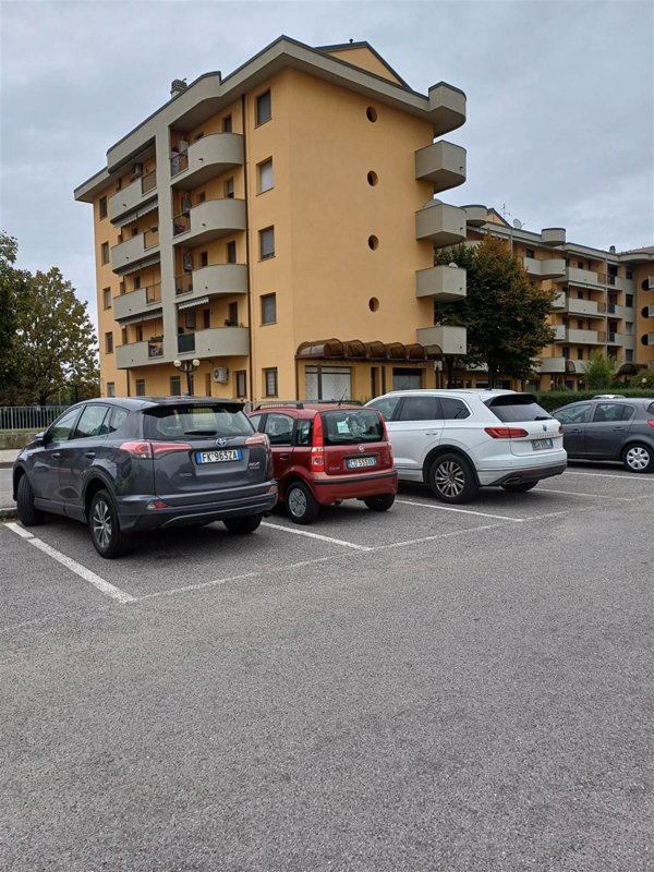 appartamento in vendita a Tavazzano con Villavesco
