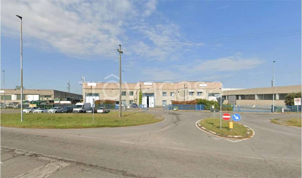 locale commerciale in vendita a Tavazzano con Villavesco