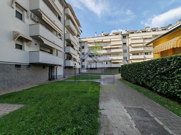 appartamento in vendita a Tavazzano con Villavesco in zona Tavazzano