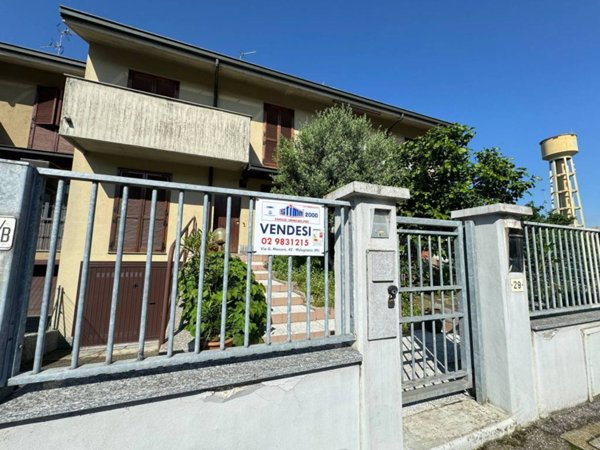casa indipendente in vendita a Tavazzano con Villavesco in zona Tavazzano