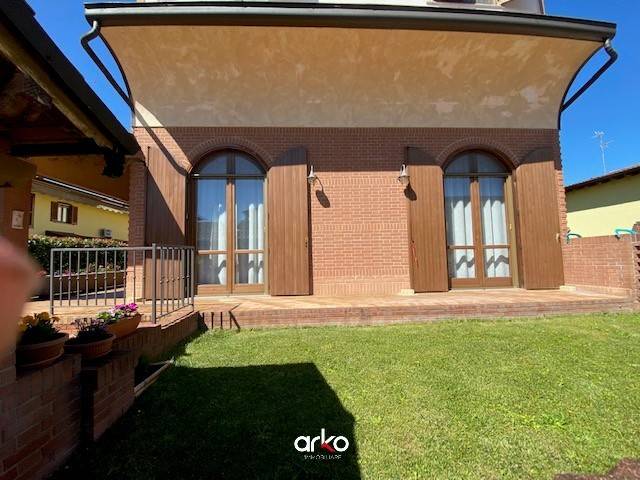 casa indipendente in vendita a Tavazzano con Villavesco