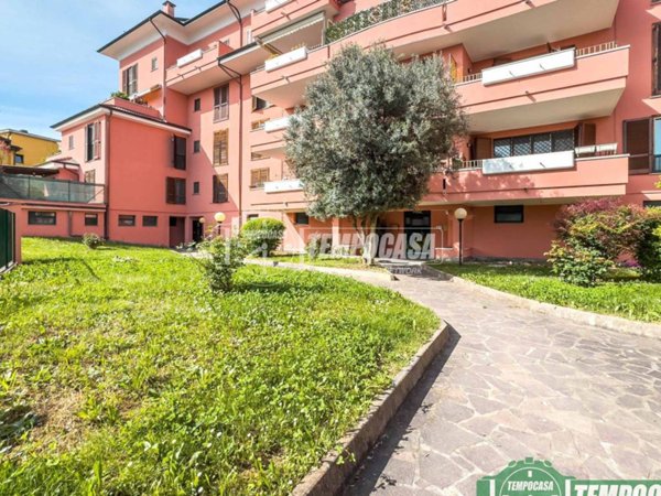 appartamento in vendita a Tavazzano con Villavesco in zona Tavazzano