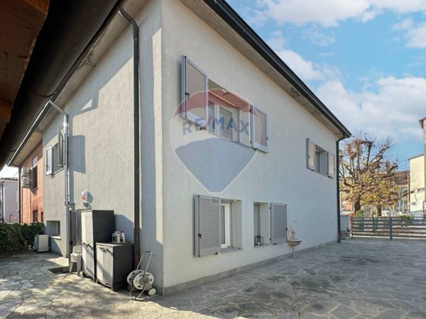 appartamento in vendita a Tavazzano con Villavesco in zona Tavazzano