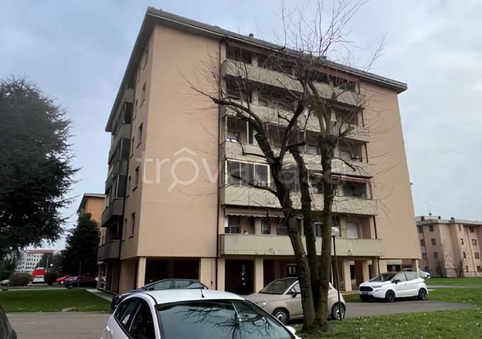 appartamento in vendita a Tavazzano con Villavesco