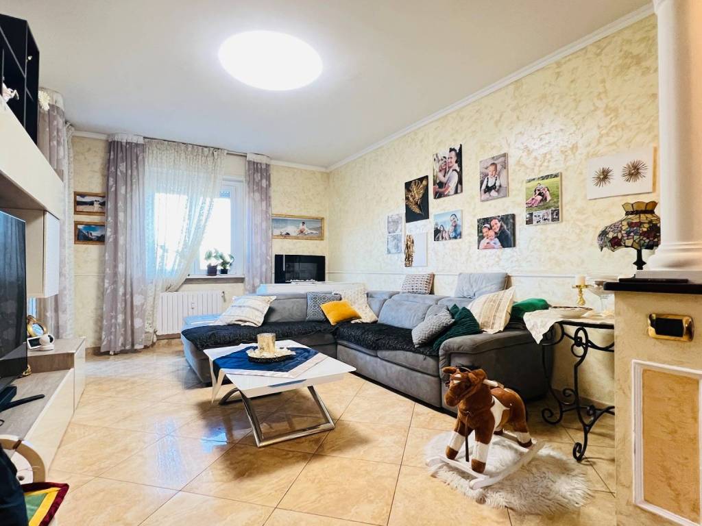 appartamento in vendita a Tavazzano con Villavesco