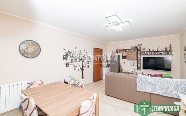 appartamento in vendita a Tavazzano con Villavesco