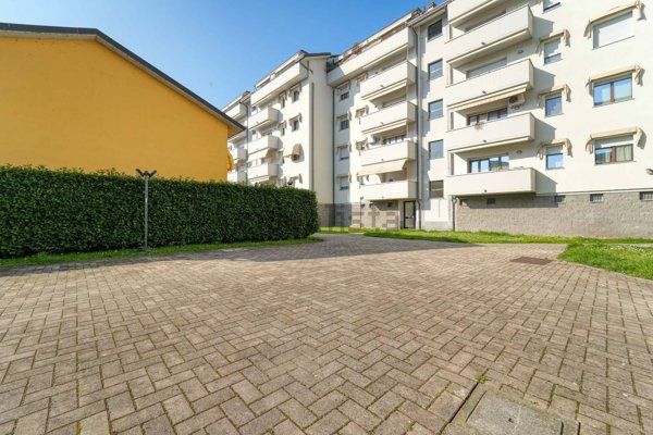 appartamento in vendita a Tavazzano con Villavesco