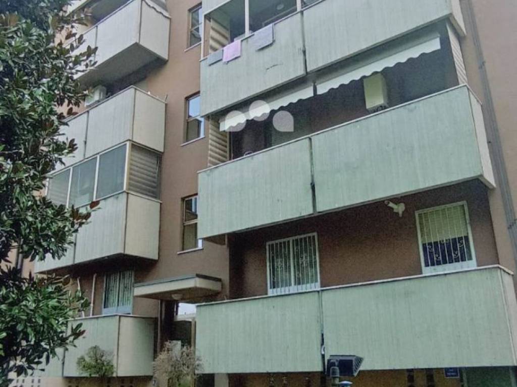 appartamento in vendita a Tavazzano con Villavesco in zona Tavazzano