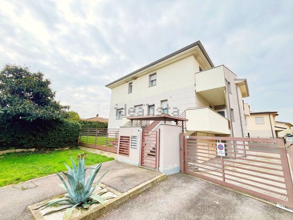 appartamento in vendita a Tavazzano con Villavesco in zona Tavazzano