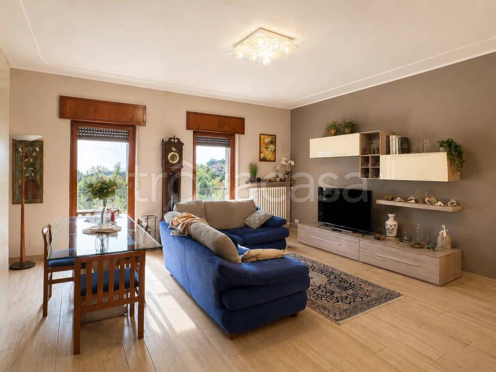 casa indipendente in vendita a Tavazzano con Villavesco in zona Tavazzano