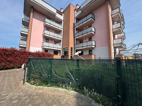 appartamento in vendita a Tavazzano con Villavesco in zona Tavazzano