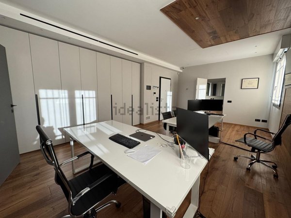 ufficio in vendita a Tavazzano con Villavesco
