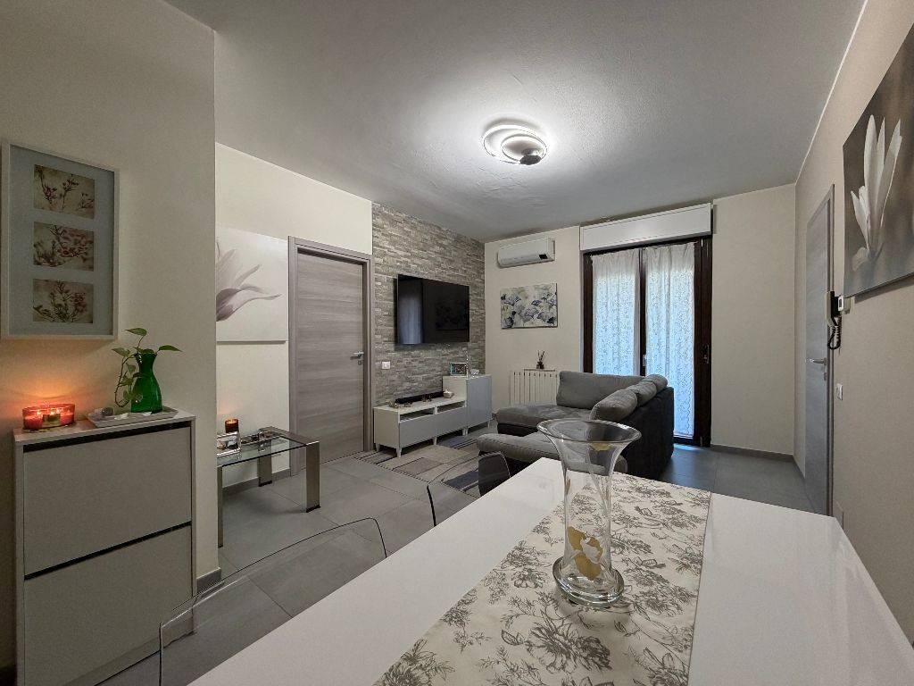appartamento in vendita a Tavazzano con Villavesco in zona Tavazzano