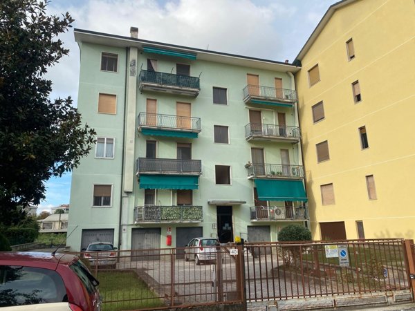 appartamento in vendita a Tavazzano con Villavesco in zona Tavazzano