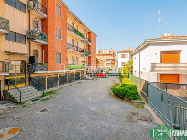 appartamento in vendita a Tavazzano con Villavesco in zona Tavazzano