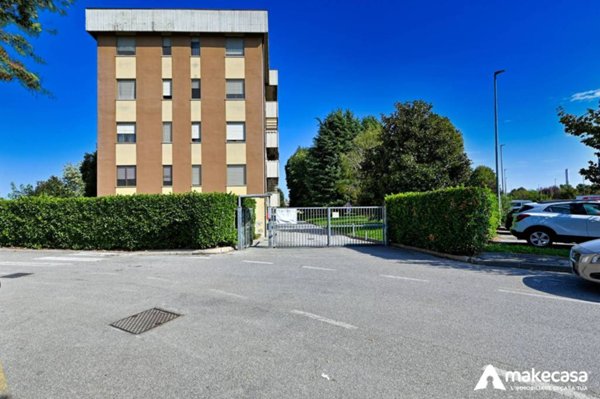 appartamento in vendita a Tavazzano con Villavesco in zona Tavazzano
