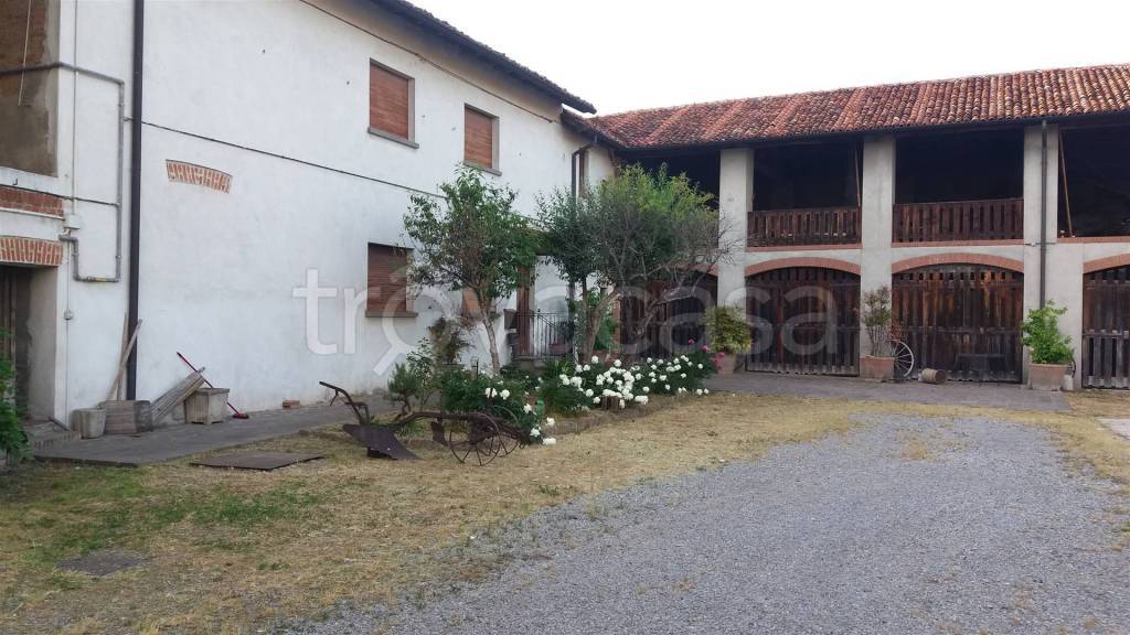 casa indipendente in vendita a Terranova dei Passerini