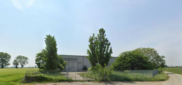 locale commerciale in vendita a Terranova dei Passerini