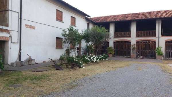 casale in vendita a Terranova dei Passerini