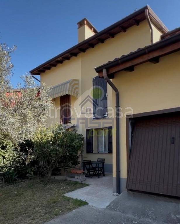 casa indipendente in vendita a Terranova dei Passerini