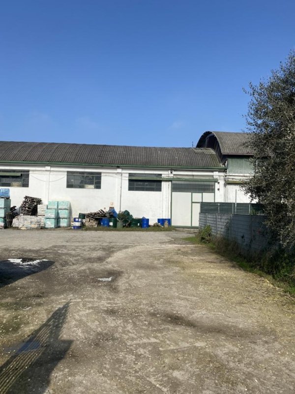 capannone in vendita a Turano Lodigiano