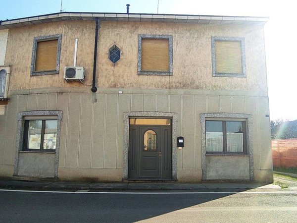casa indipendente in vendita a Turano Lodigiano