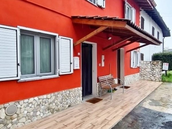 casa indipendente in vendita a Turano Lodigiano