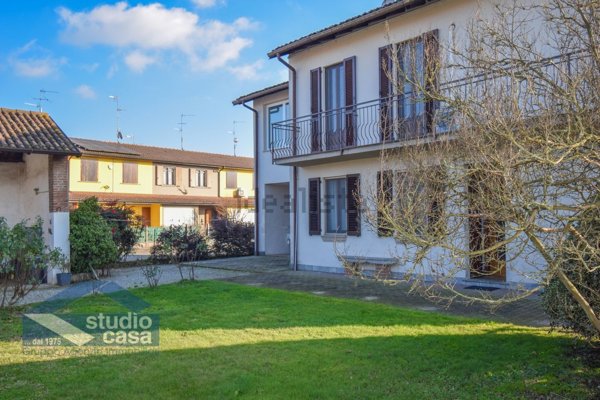 casa indipendente in vendita a Turano Lodigiano in zona Melegnanello