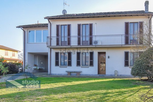 casa indipendente in vendita a Turano Lodigiano in zona Melegnanello