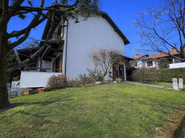 casa indipendente in vendita a Turano Lodigiano in zona Robecco