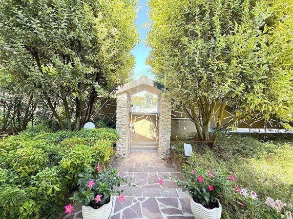 casa indipendente in vendita a Turano Lodigiano