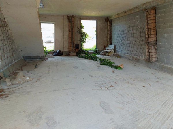 casa indipendente in vendita a Valera Fratta