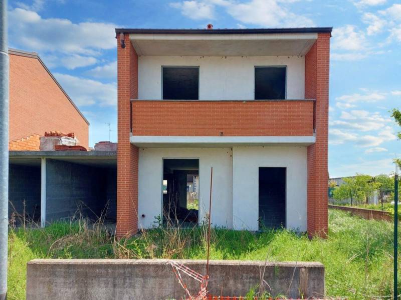 casa indipendente in vendita a Valera Fratta