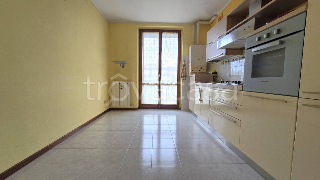 appartamento in vendita a Valera Fratta