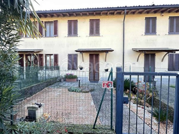 casa indipendente in vendita a Valera Fratta