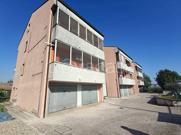 appartamento in vendita a Valera Fratta