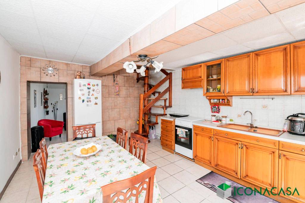 appartamento in vendita a Valera Fratta