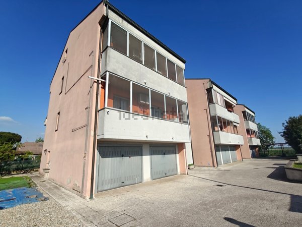 appartamento in vendita a Valera Fratta