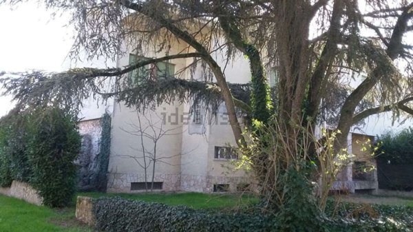 casa indipendente in vendita a Villanova del Sillaro