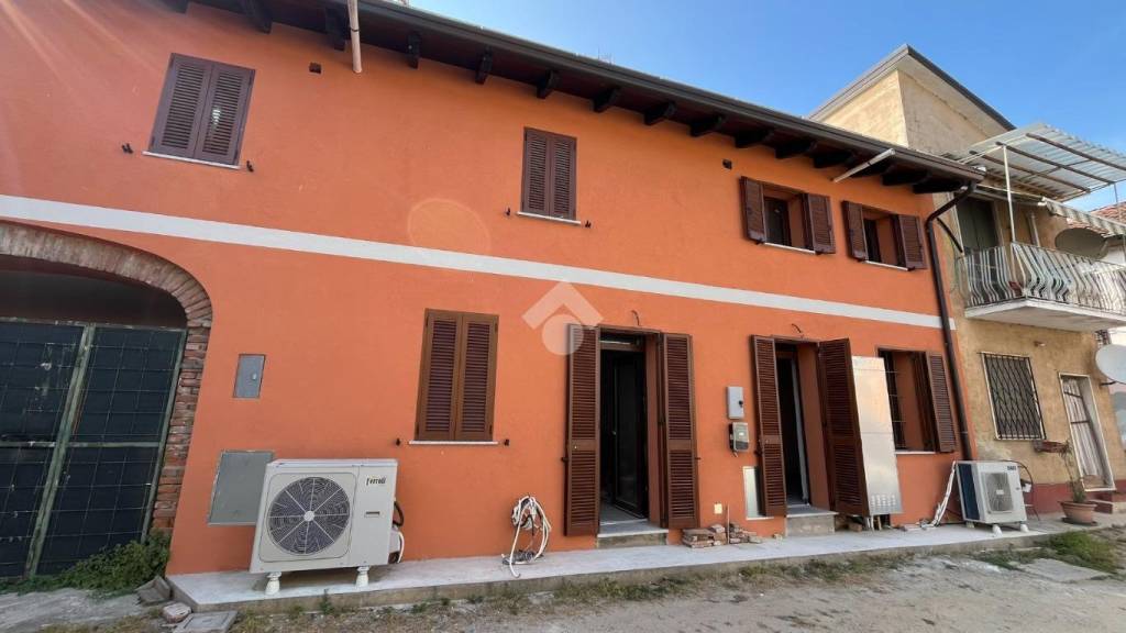 casa indipendente in vendita a Villanova del Sillaro