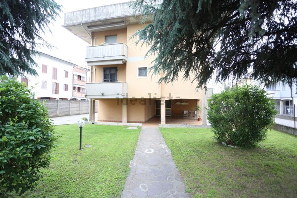 appartamento in vendita a Villanova del Sillaro in zona Bargano